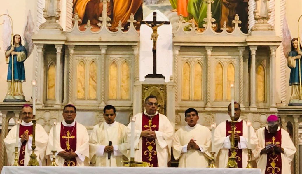 Homilía de Monseñor Alfredo José Espinoza Mateus, Arzobispo de Quito y Primado del Ecuador, en el VIII Encuentro Nacional de Sacerdotes Homilía de Monseñor Alfredo José Espinoza Mateus, Arzobispo de Quito y Primado del Ecuador, en el VIII Encuentro Nacional de Sacerdotes