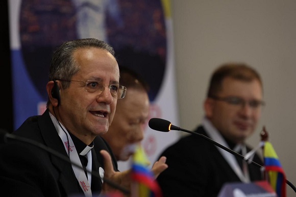 RELIGIÓN DIGITAL – Alfredo José Espinoza: “Queremos gritar que la fraternidad es el camino que debemos recorrer hoy” RELIGIÓN DIGITAL – Alfredo José Espinoza: “Queremos gritar que la fraternidad es el camino que debemos recorrer hoy”