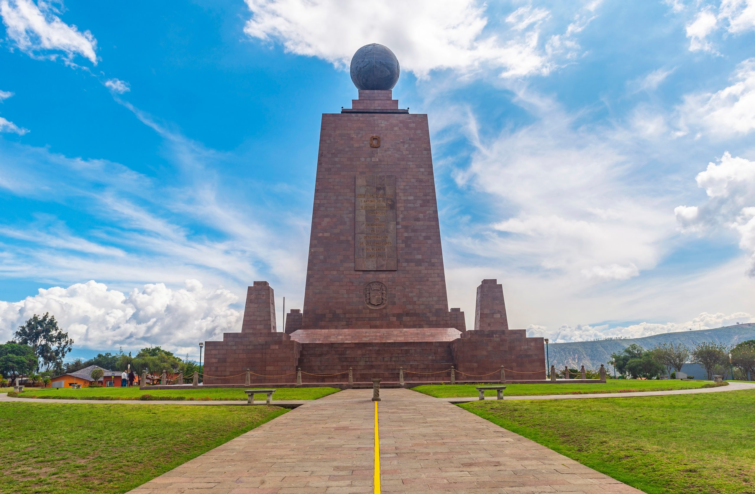 Recorrido por la Mitad del mundo