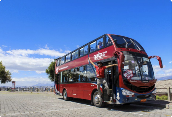 QUITO TOUR BUS