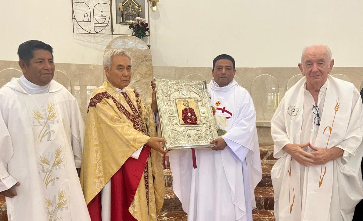 El Evangeliario recorrió la Diócesis de Santa Elena: un camino de fe y de esperanza El Evangeliario recorrió la Diócesis de Santa Elena: un camino de fe y de esperanza