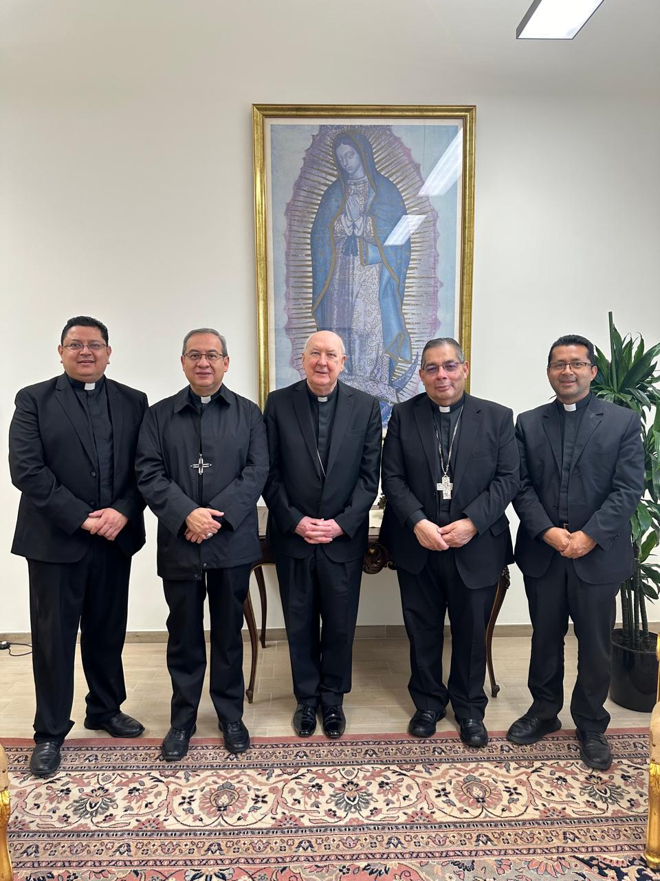 Legado Pontificio bendice a la Delegación Oficial del IEC 2024 Legado Pontificio bendice a la Delegación Oficial del IEC 2024