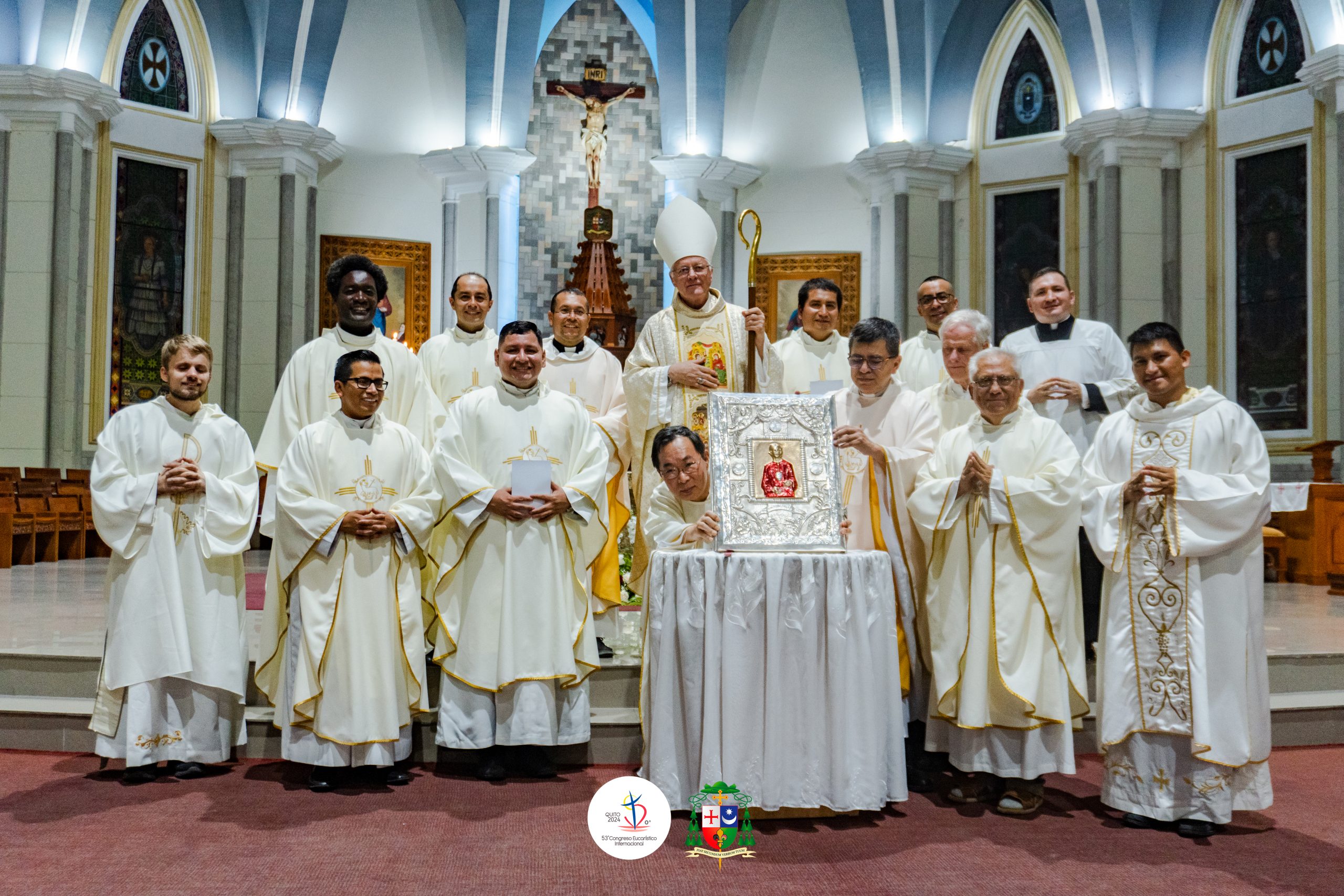 El Evangeliario recorrió la Diócesis de Santo Domingo El Evangeliario recorrió la Diócesis de Santo Domingo
