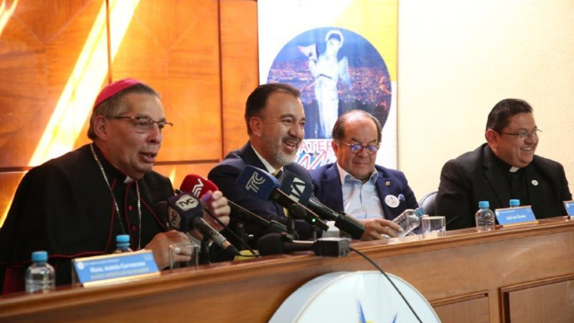 Quito Informa: Miles de fieles católicos de varias partes del mundo llegarán al 53° Congreso Eucarístico, en Quito Quito Informa: Miles de fieles católicos de varias partes del mundo llegarán al 53° Congreso Eucarístico, en Quito