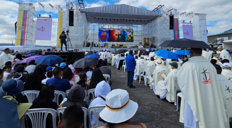 PRIMICIAS: El 53º Congreso Eucarístico Internacional empezó en Quito con una misa campal PRIMICIAS: El 53º Congreso Eucarístico Internacional empezó en Quito con una misa campal